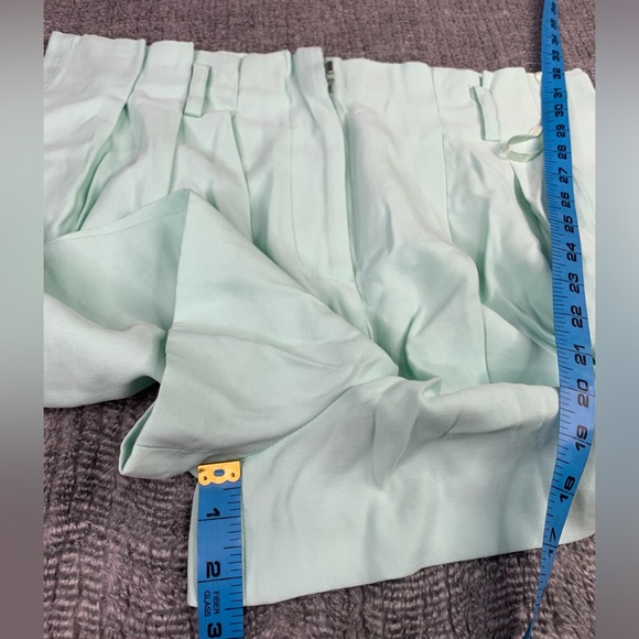 3/$20 Gianni Bini Women’s Shorts Size 12 - Picture 10 of 11